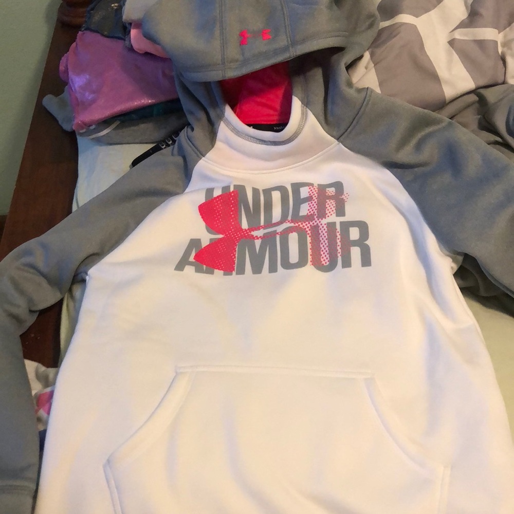 Sweat shirt